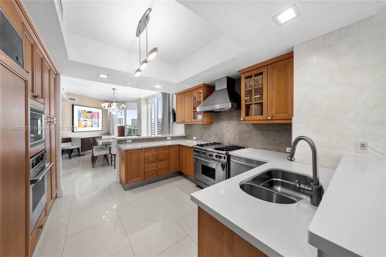 17875 Collins Ave, Unit 801, Sunny Isles Beach, FL 33160 Photo