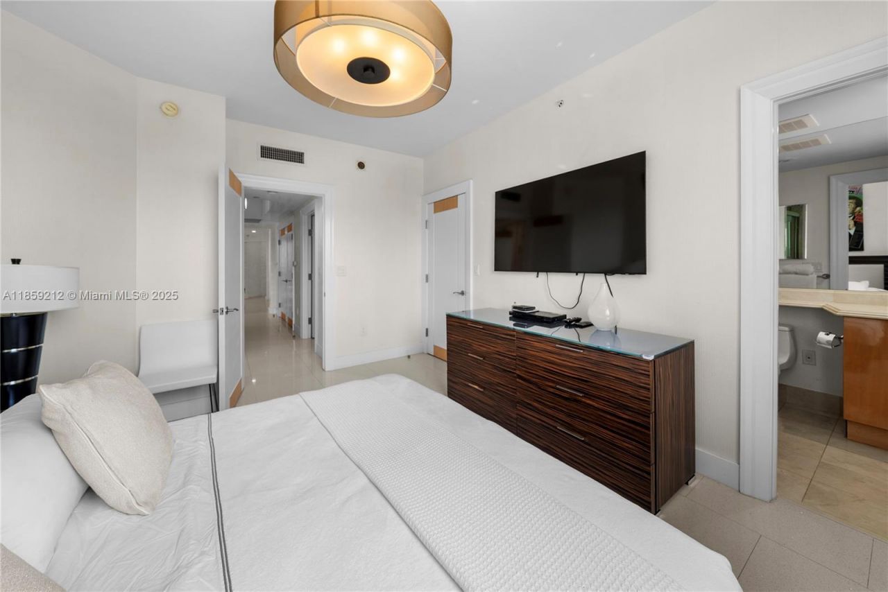 17875 Collins Ave, Unit 801, Sunny Isles Beach, FL 33160 Photo