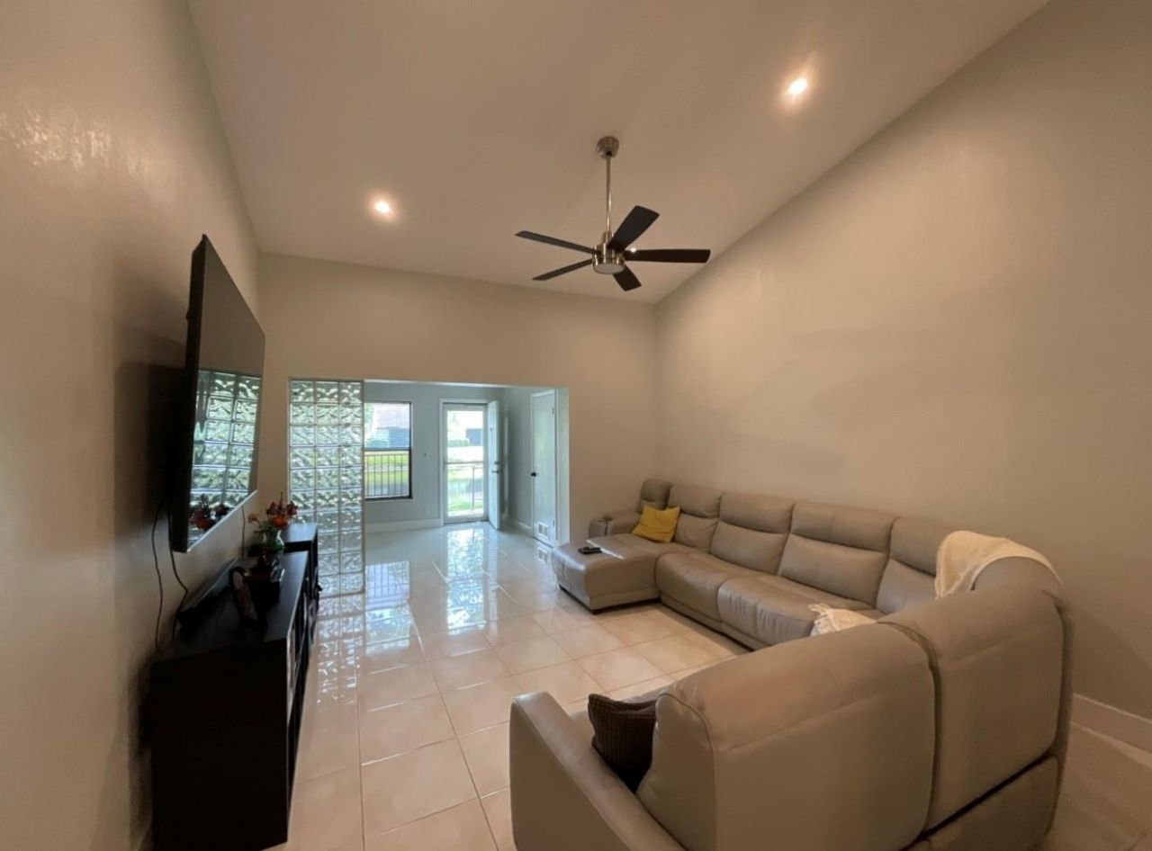 3264 Carambola Circle, Unit 3264, Coconut Creek, FL 33066 Photo