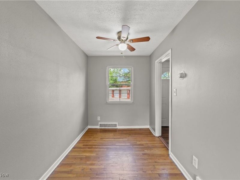 522 Clearview Drive, Euclid, OH 44123 Photo 9