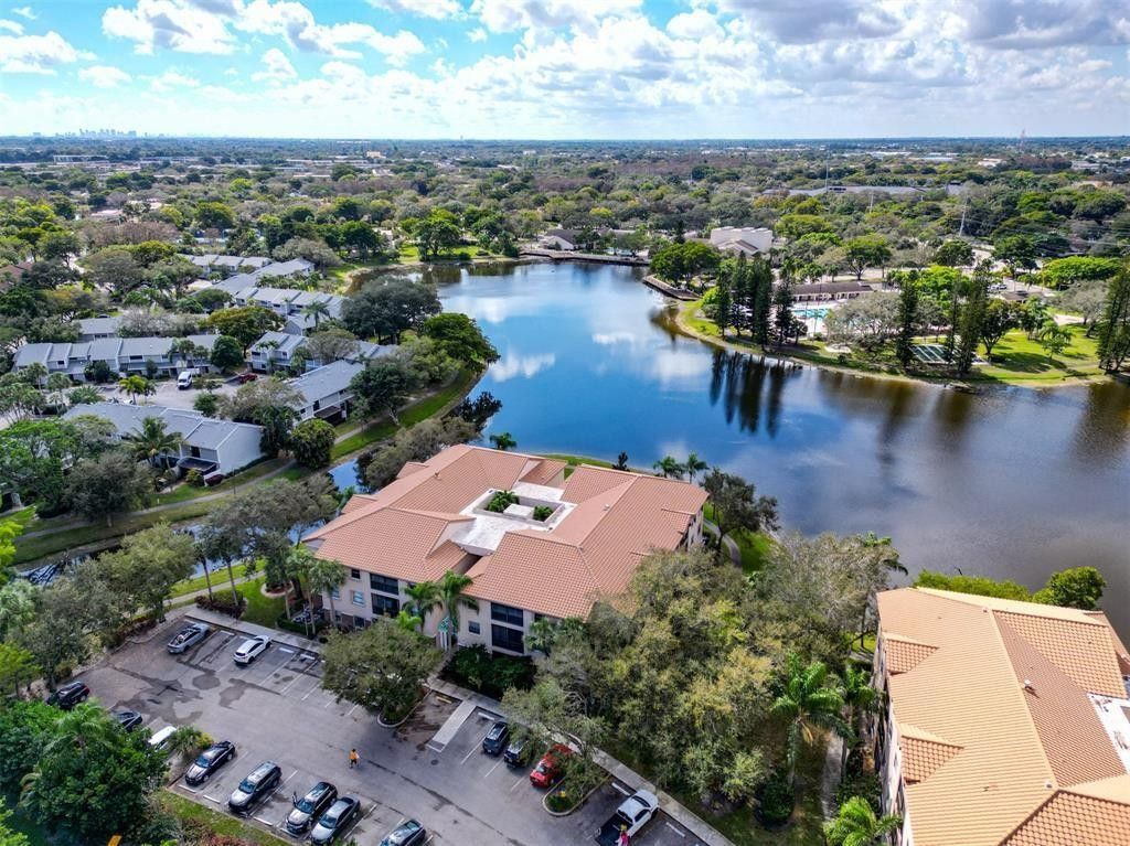 4250 NW 30th Street, Unit 357, Coconut Creek, FL 33066 Photo