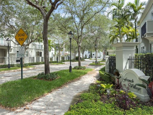 10170 SW 75th Pl, Pinecrest, FL 33156