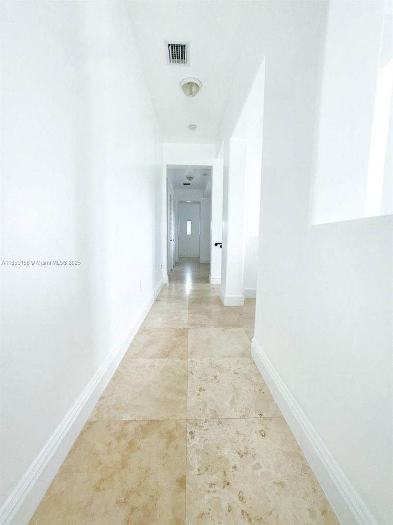 10170 SW 75th Pl, Pinecrest, FL 33156 Photo