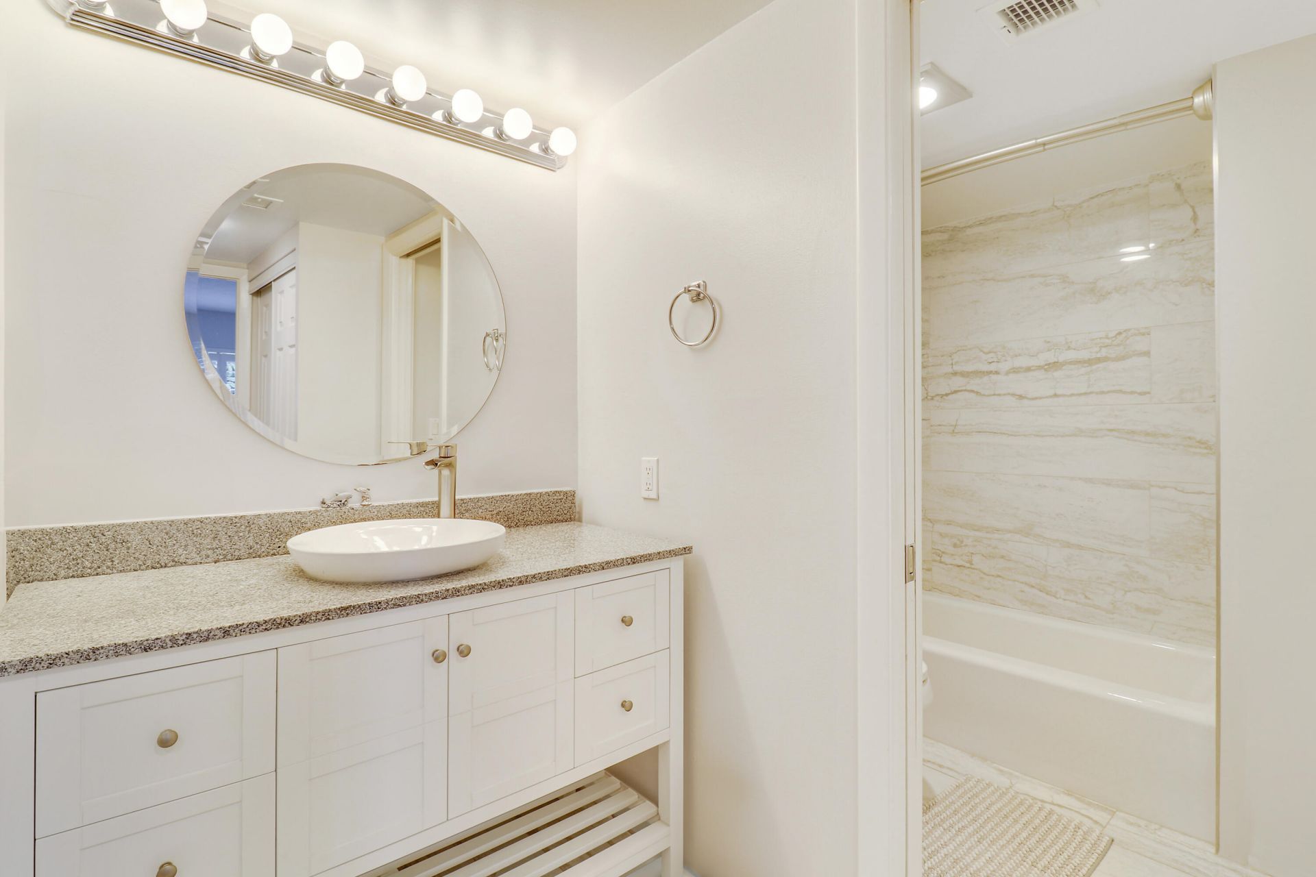 155 Yacht Club Drive, Unit 107, North Palm Beach, FL 33408 Photo