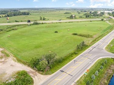 13472 W Freeway Drive, Columbus, MN 55038