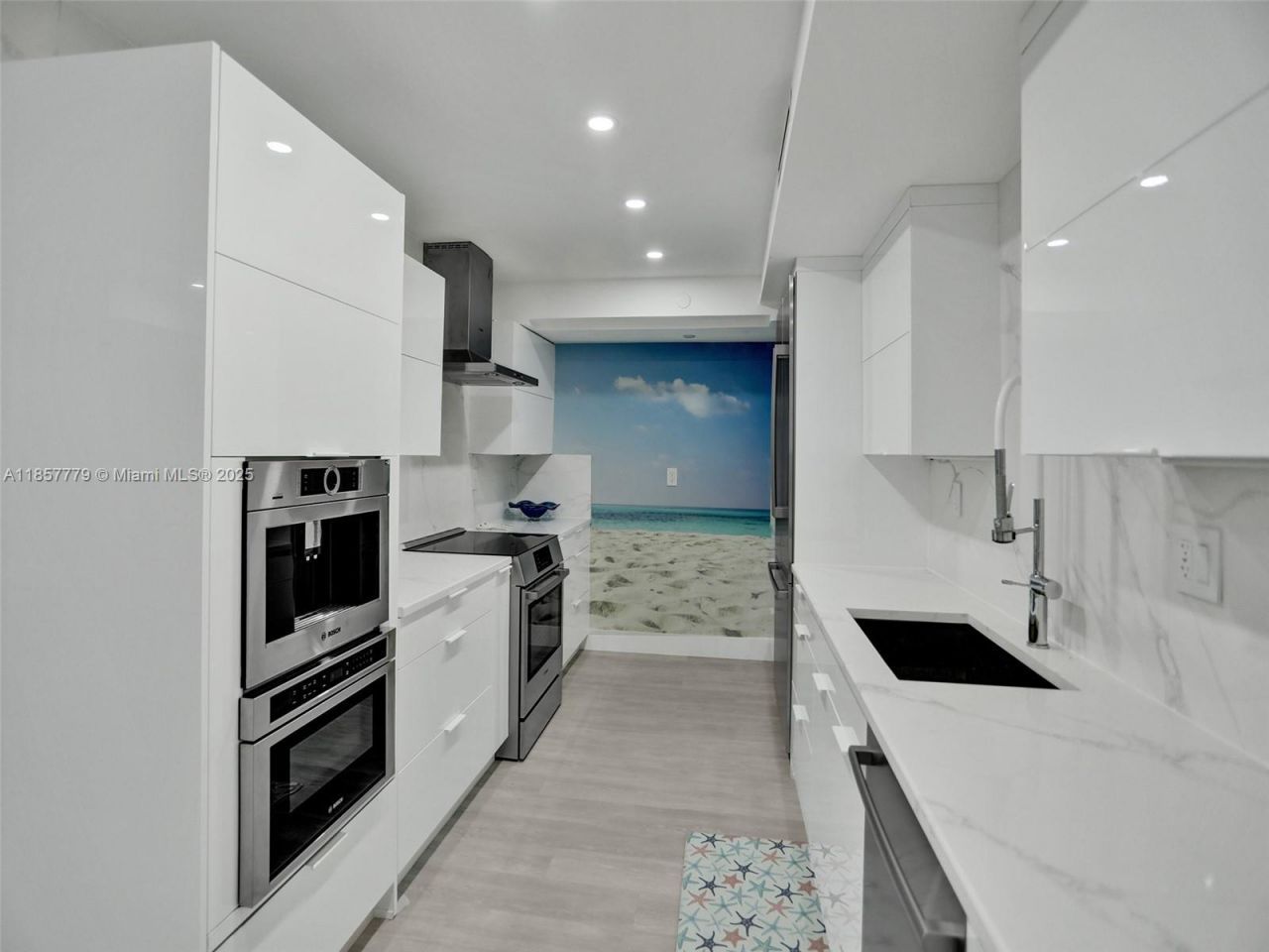 1155 Hillsboro Mile, Unit 202, Hillsboro Beach, FL 33062 Photo