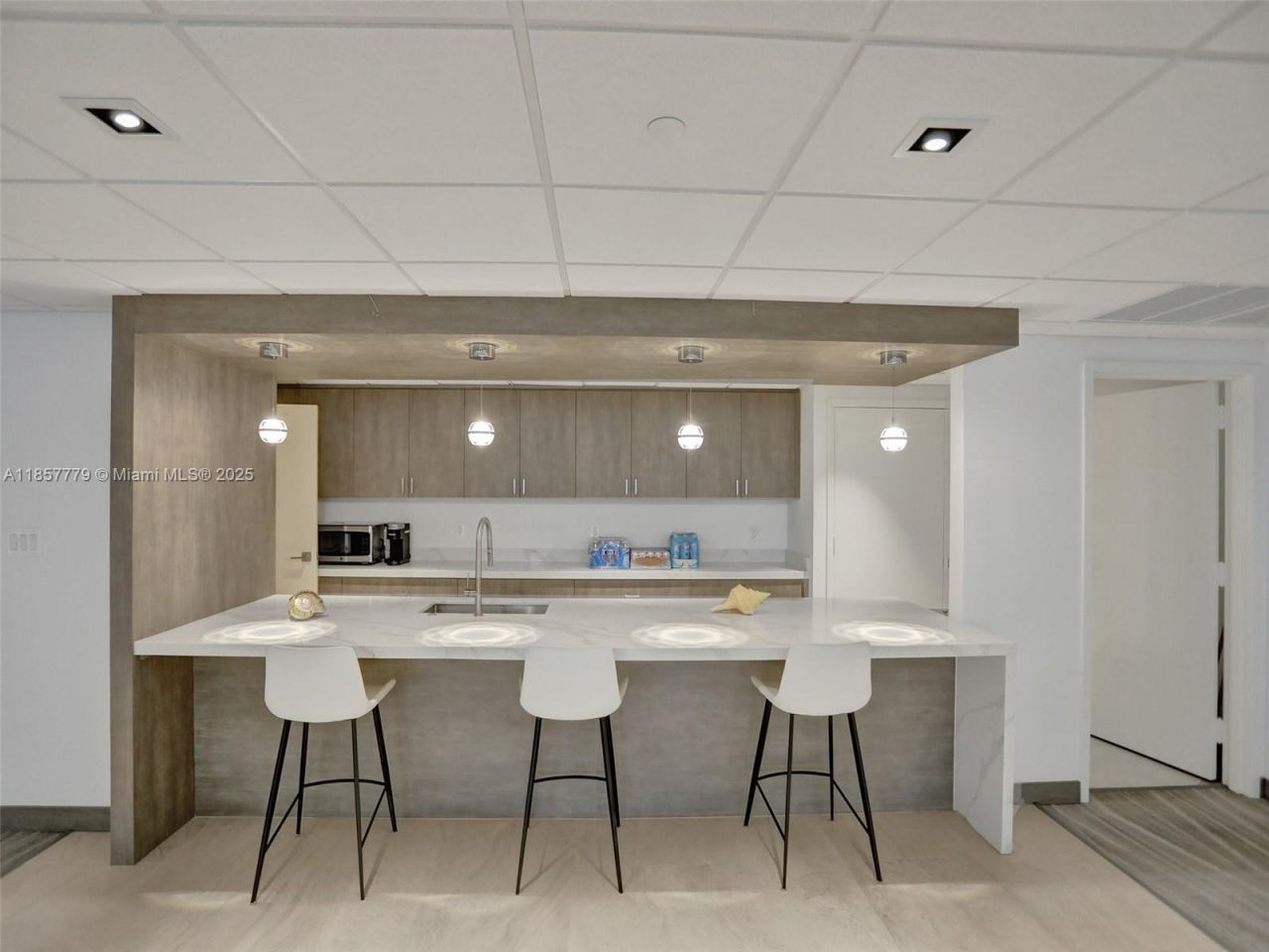 1155 Hillsboro Mile, Unit 202, Hillsboro Beach, FL 33062 Photo