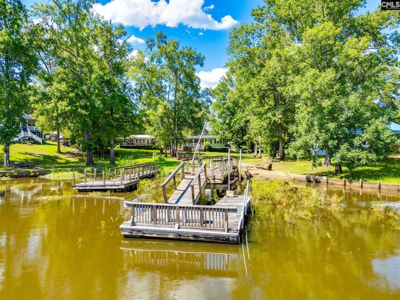 64 Rion Circle  Photo 22