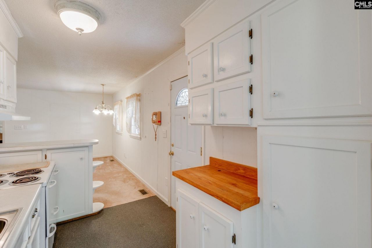 64 Rion Circle  Photo 37