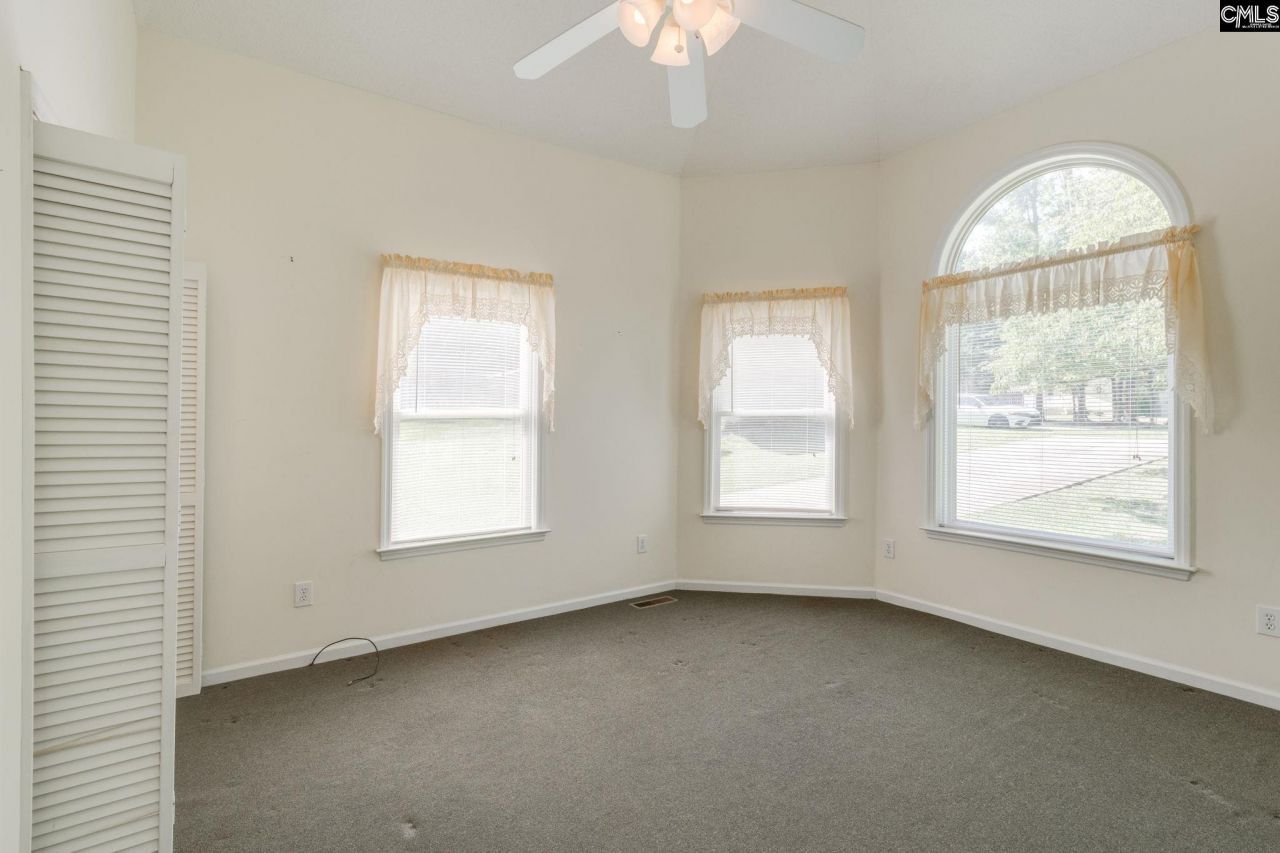 64 Rion Circle  Photo 38