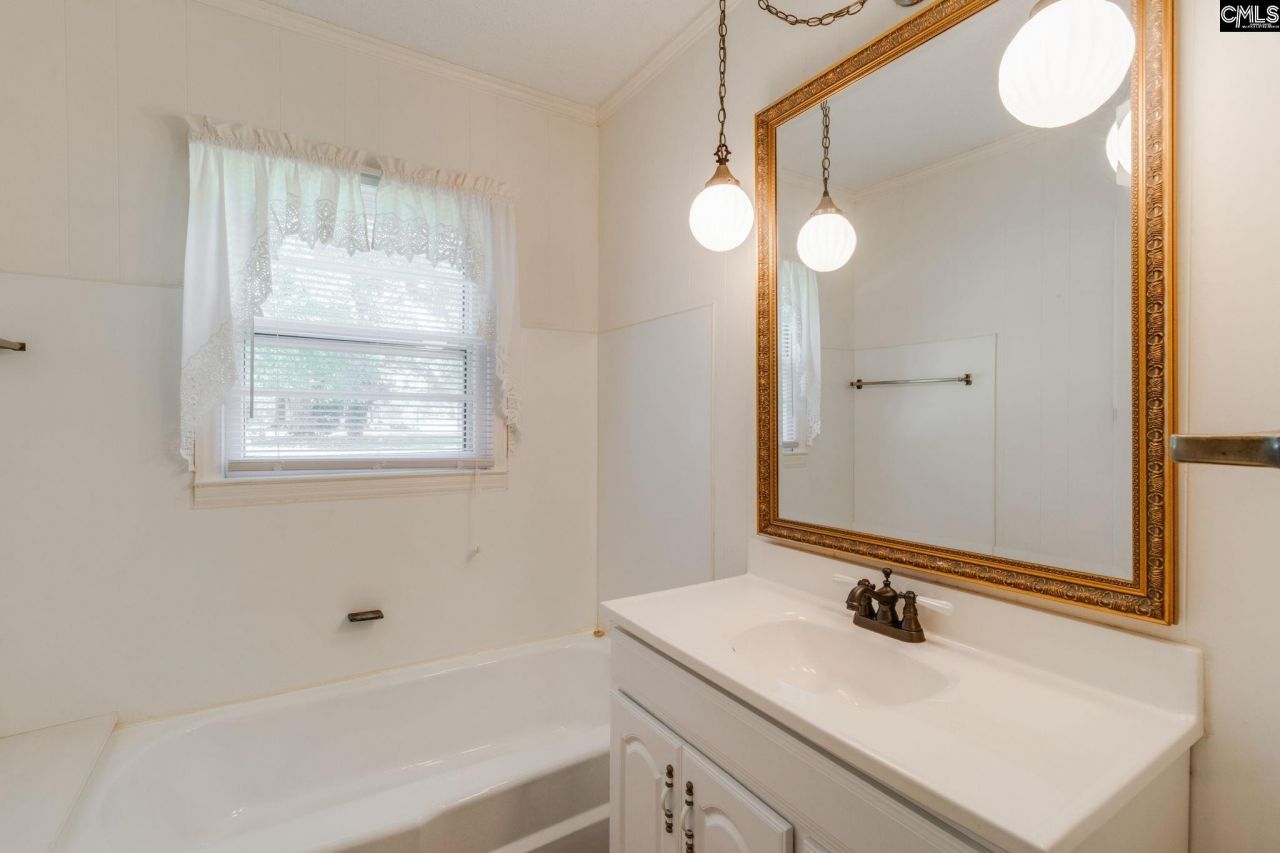 64 Rion Circle  Photo 40