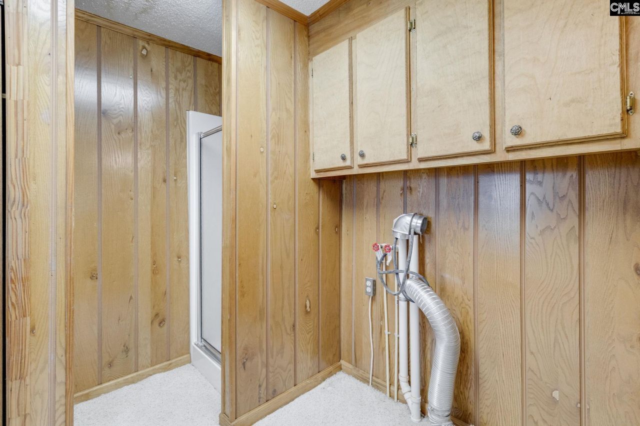 64 Rion Circle  Photo 8