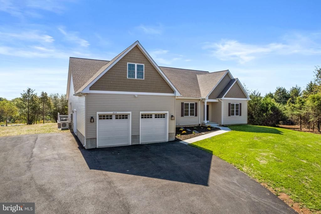 2012 Dozer Ln, Catlett, VA 20119 Main Photo