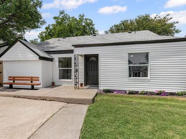 2327 Brookfield Avenue, Dallas, TX 75235