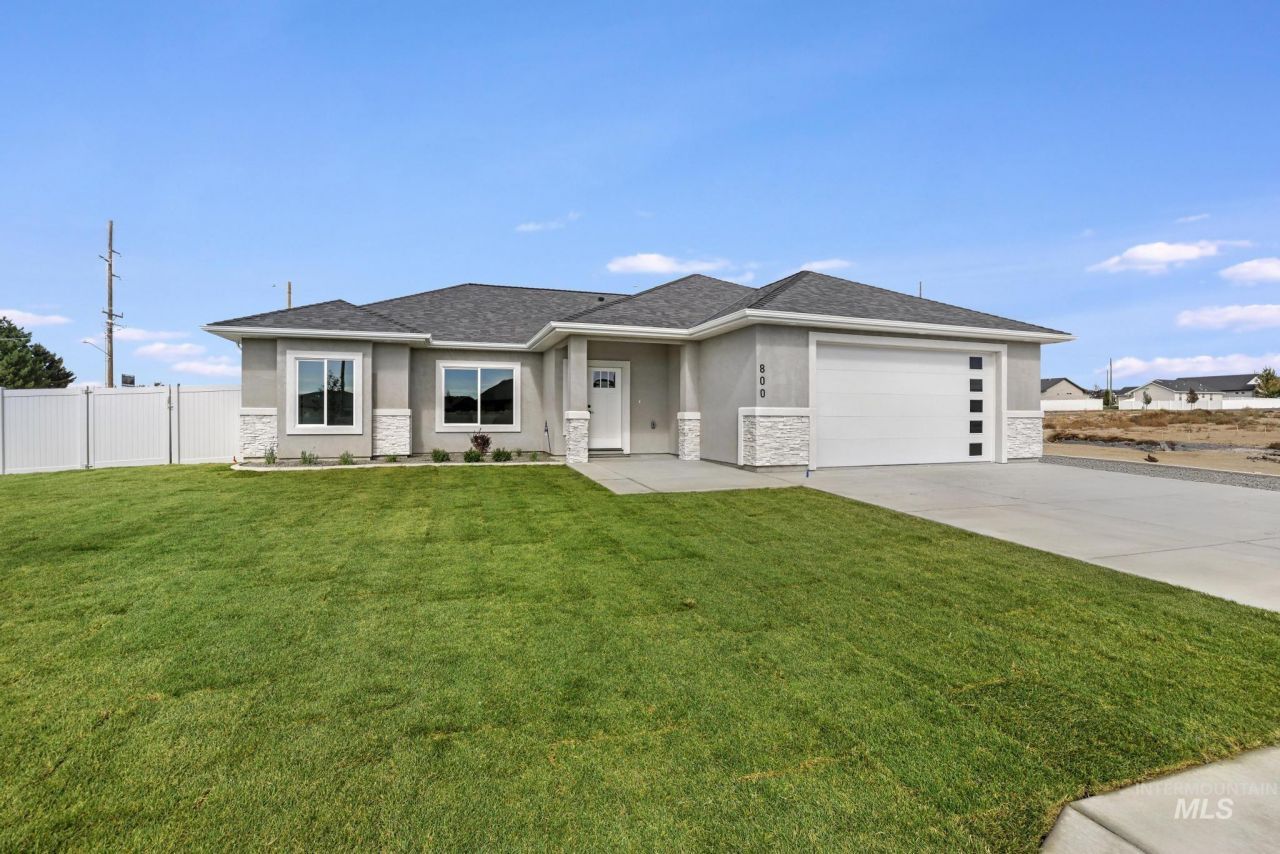 800 Bird Farm Drive, Jerome, ID 83338 Main Photo