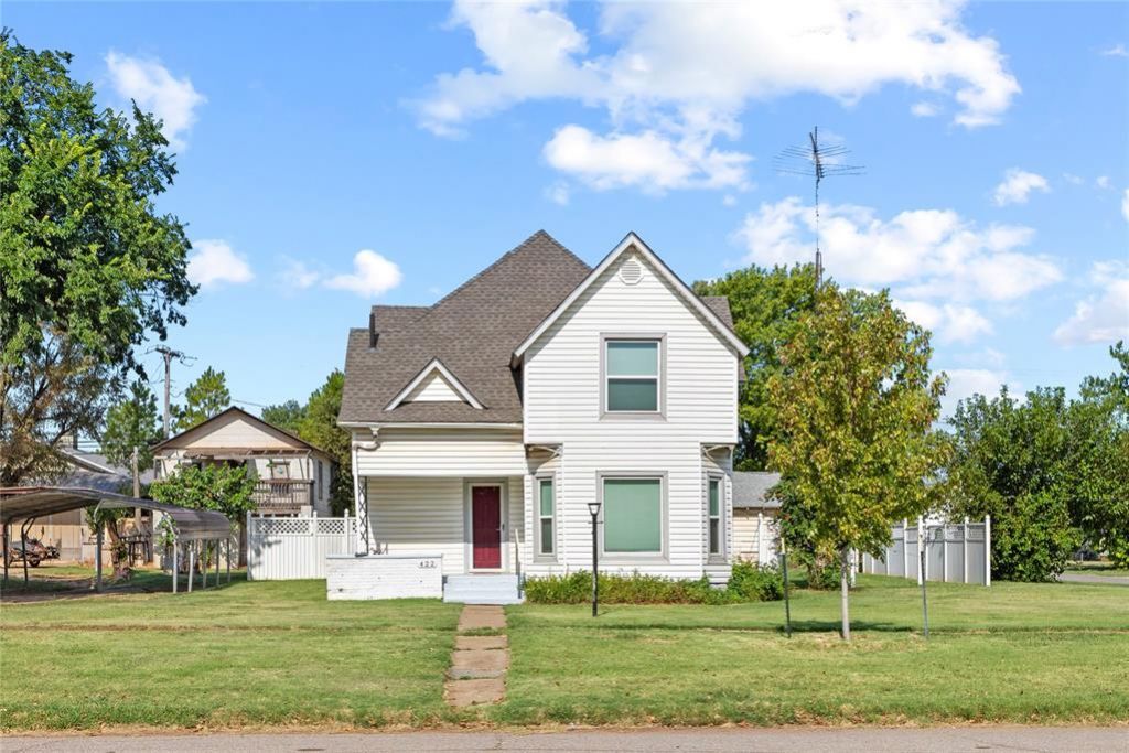 422 N Main Street, Okeene, OK 73763 Main Photo