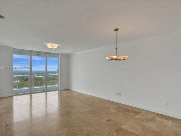 15051 Royal Oaks Ln, Unit 2603, North Miami, FL 33181