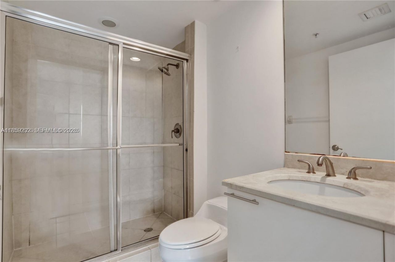 15051 Royal Oaks Ln, Unit 2603, North Miami, FL 33181 Photo