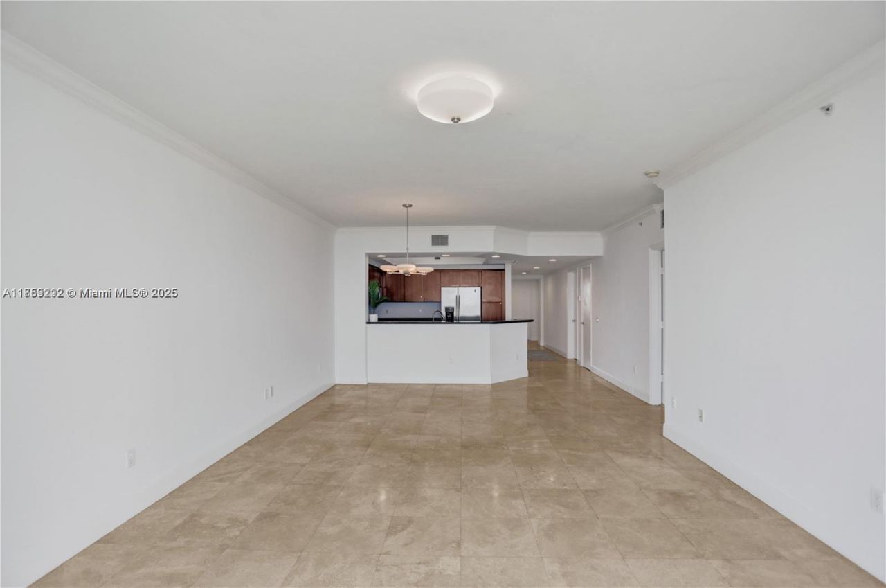 15051 Royal Oaks Ln, Unit 2603, North Miami, FL 33181 Photo