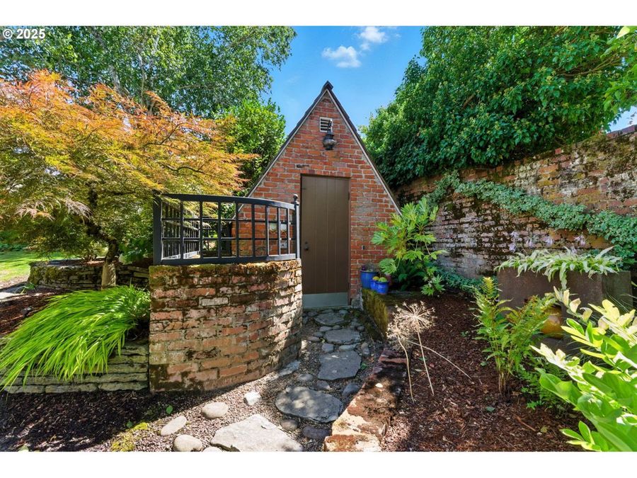 Property Image 42