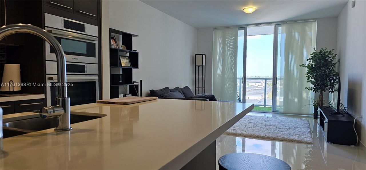 7825 NW 107th Ave, Unit 718, Doral, FL 33178 Photo