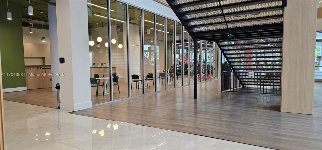 7825 NW 107th Ave, Unit 718, Doral, FL 33178 Photo