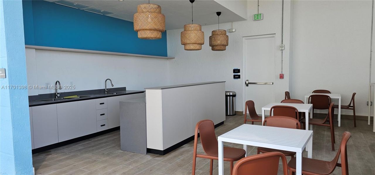 7825 NW 107th Ave, Unit 718, Doral, FL 33178 Photo