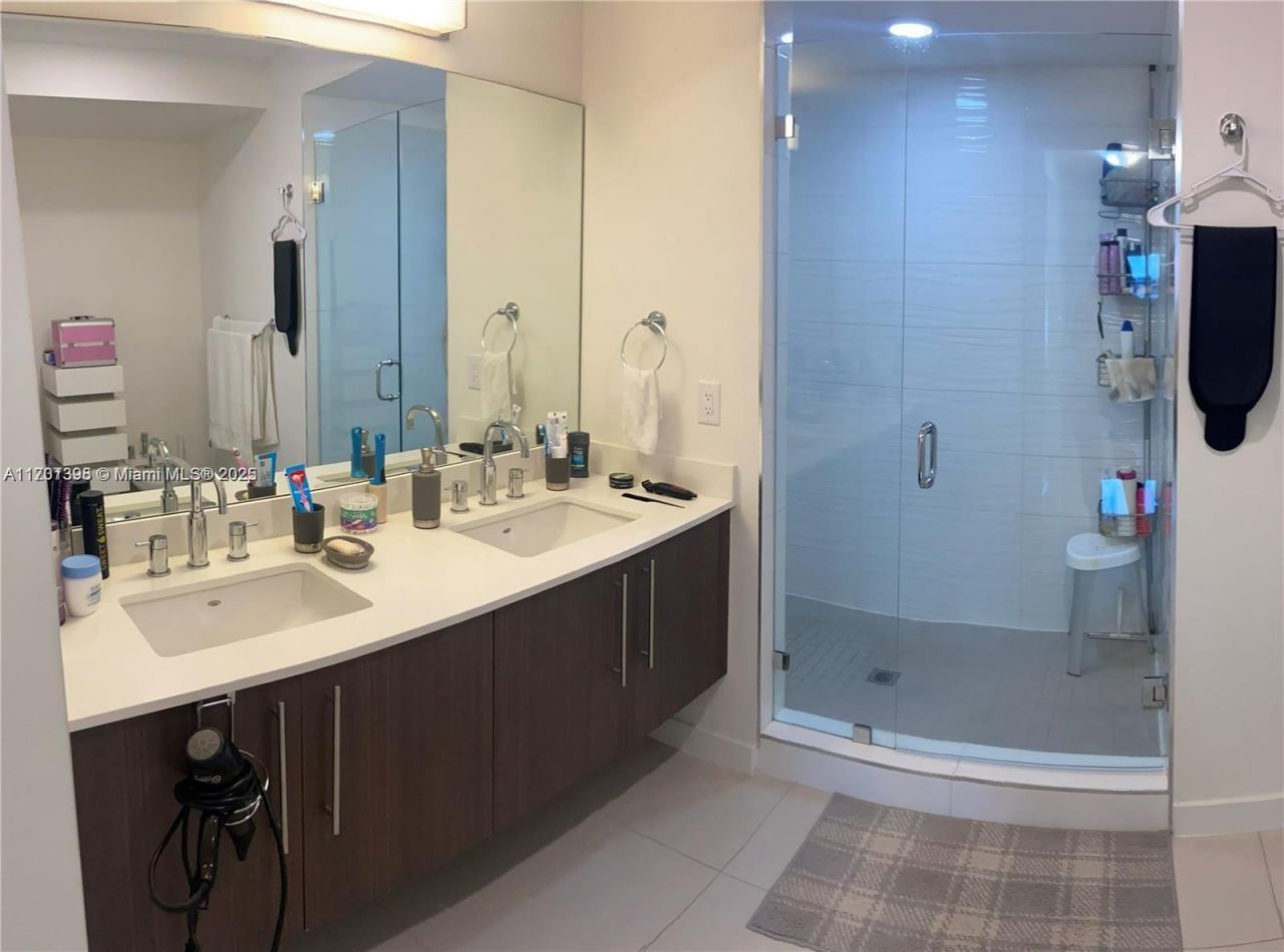 7825 NW 107th Ave, Unit 718, Doral, FL 33178 Photo