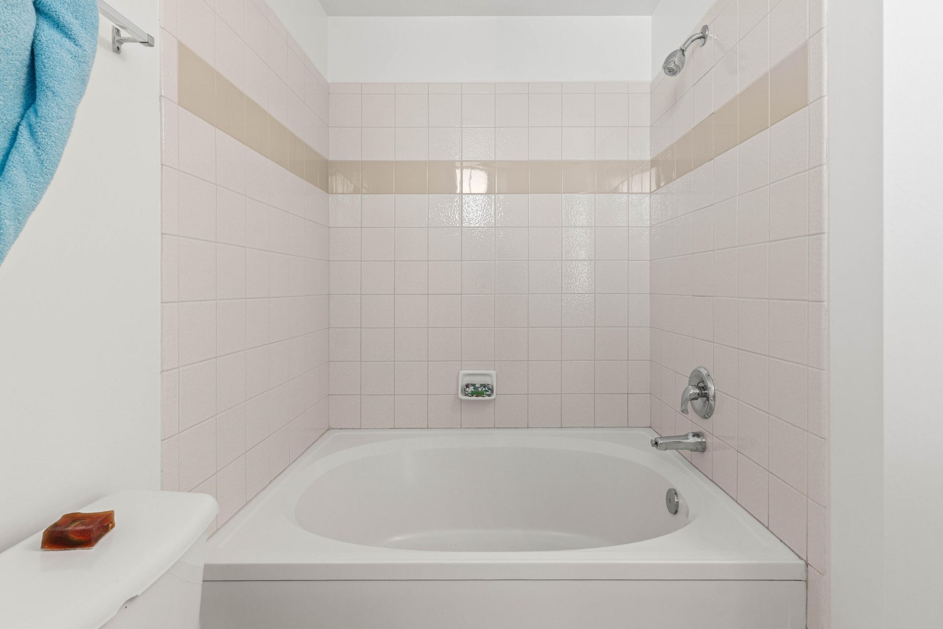 1951 Brandywine Road, Unit 207, West Palm Beach, FL 33409 Photo