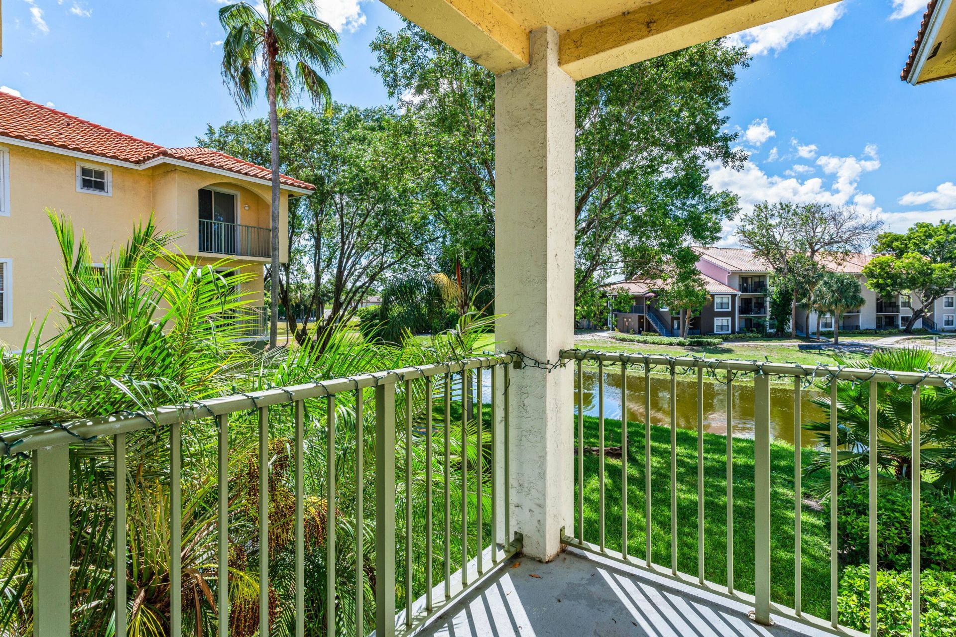 1951 Brandywine Road E, Unit 77-105, West Palm Beach, FL 33409 Photo