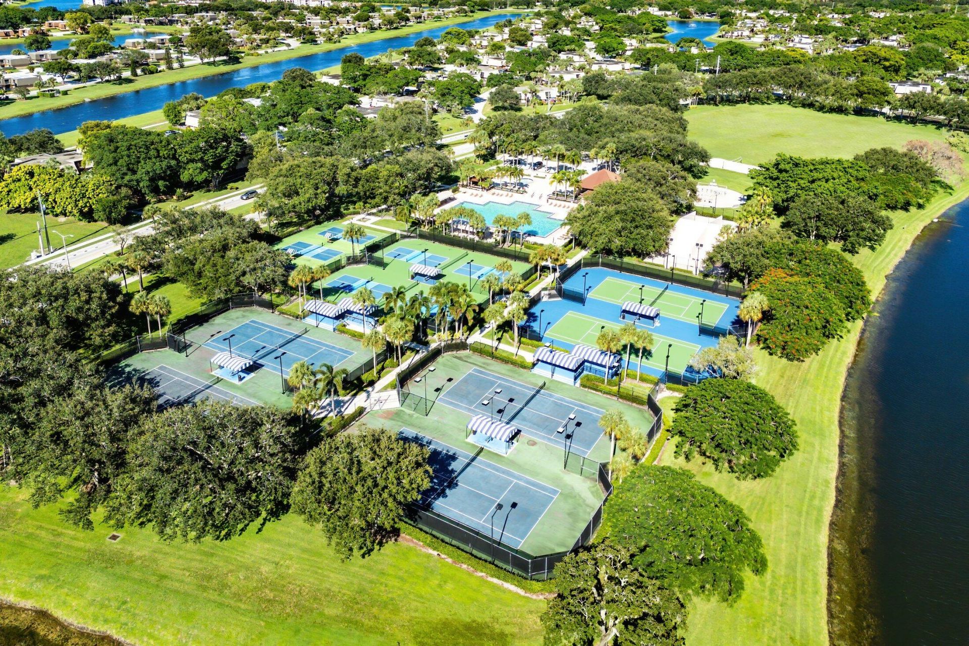 1951 Brandywine Road E, Unit 77-105, West Palm Beach, FL 33409 Photo