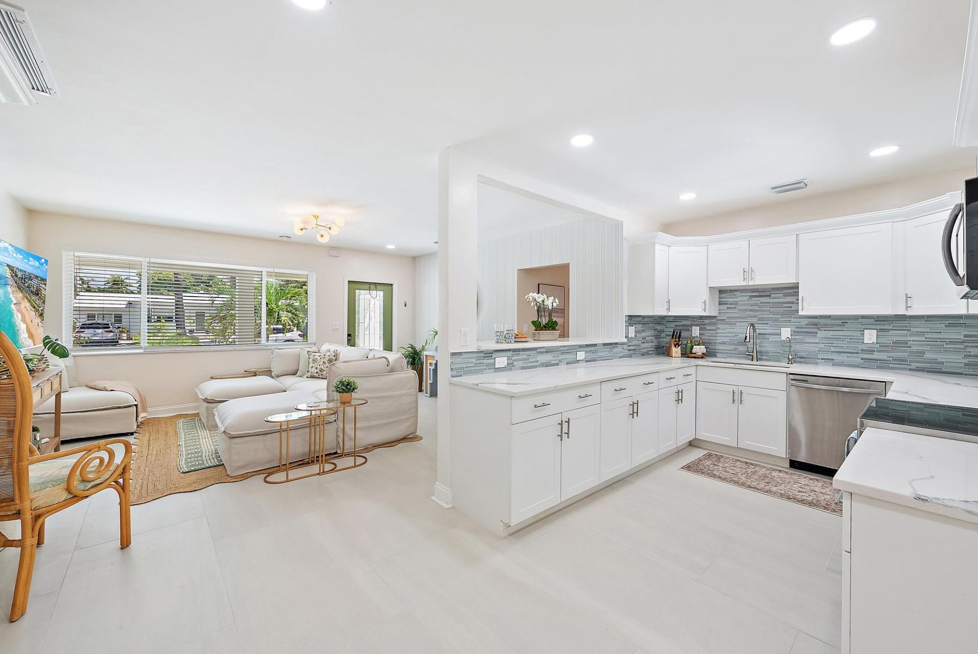 330 Macy Street, West Palm Beach, FL 33405 Photo