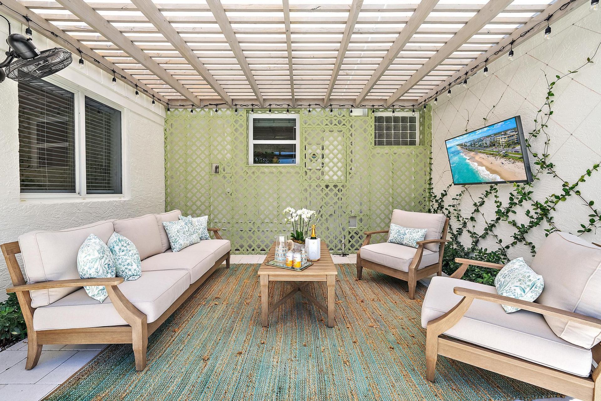 330 Macy Street, West Palm Beach, FL 33405 Photo