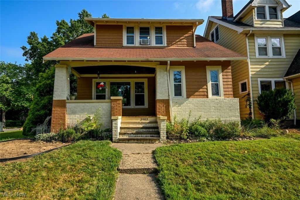 3983 Ardmore Road, Cleveland, OH 44121 Main Photo
