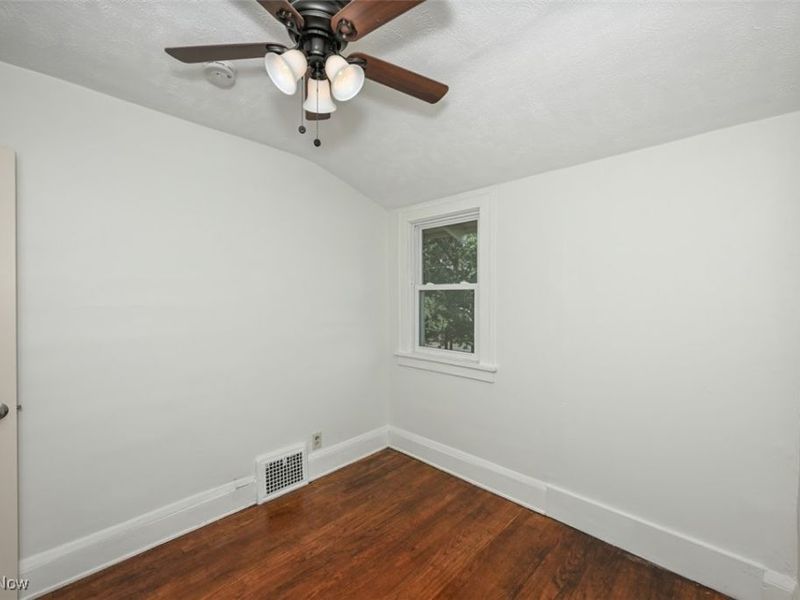 3983 Ardmore Road, Cleveland, OH 44121 Photo 16