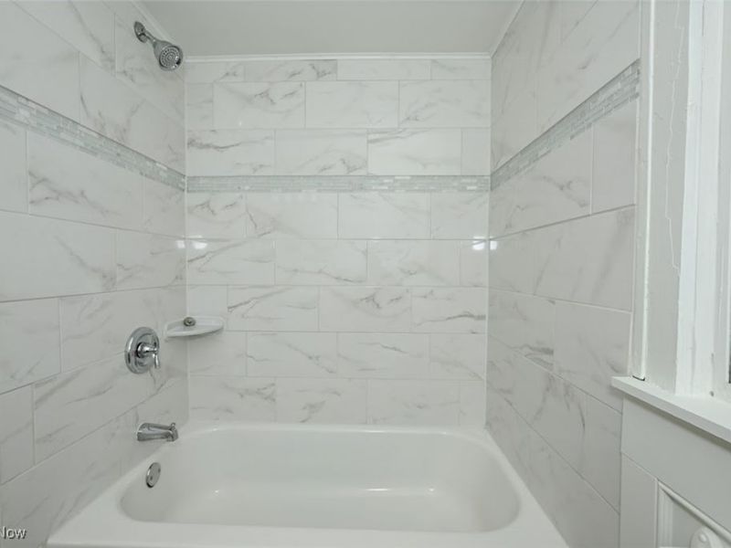 3983 Ardmore Road, Cleveland, OH 44121 Photo 22