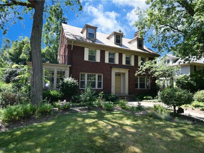 2334 Roxboro Road, Cleveland Heights, OH 44106 Photo 1