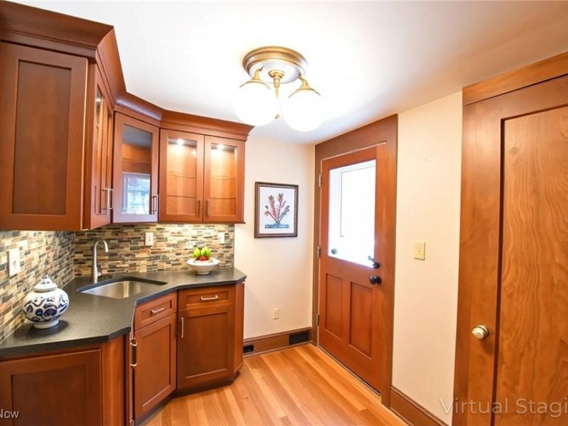 2334 Roxboro Road, Cleveland Heights, OH 44106 Photo 8