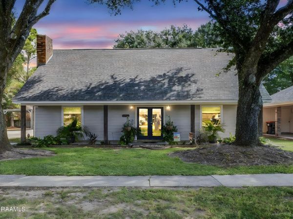 401 E Martial Avenue, Lafayette, LA 70508