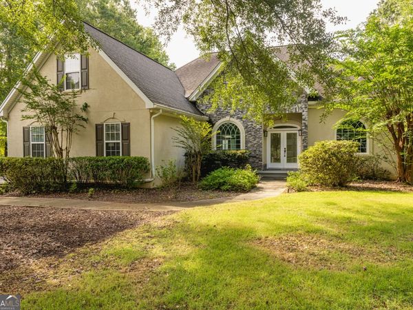 16 Enclave Lane, Newnan, GA 30263