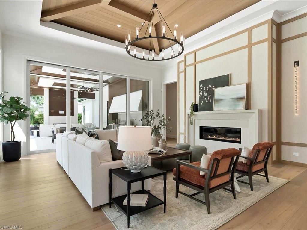 208 Hickory Rd, Naples, FL 34108 Photo