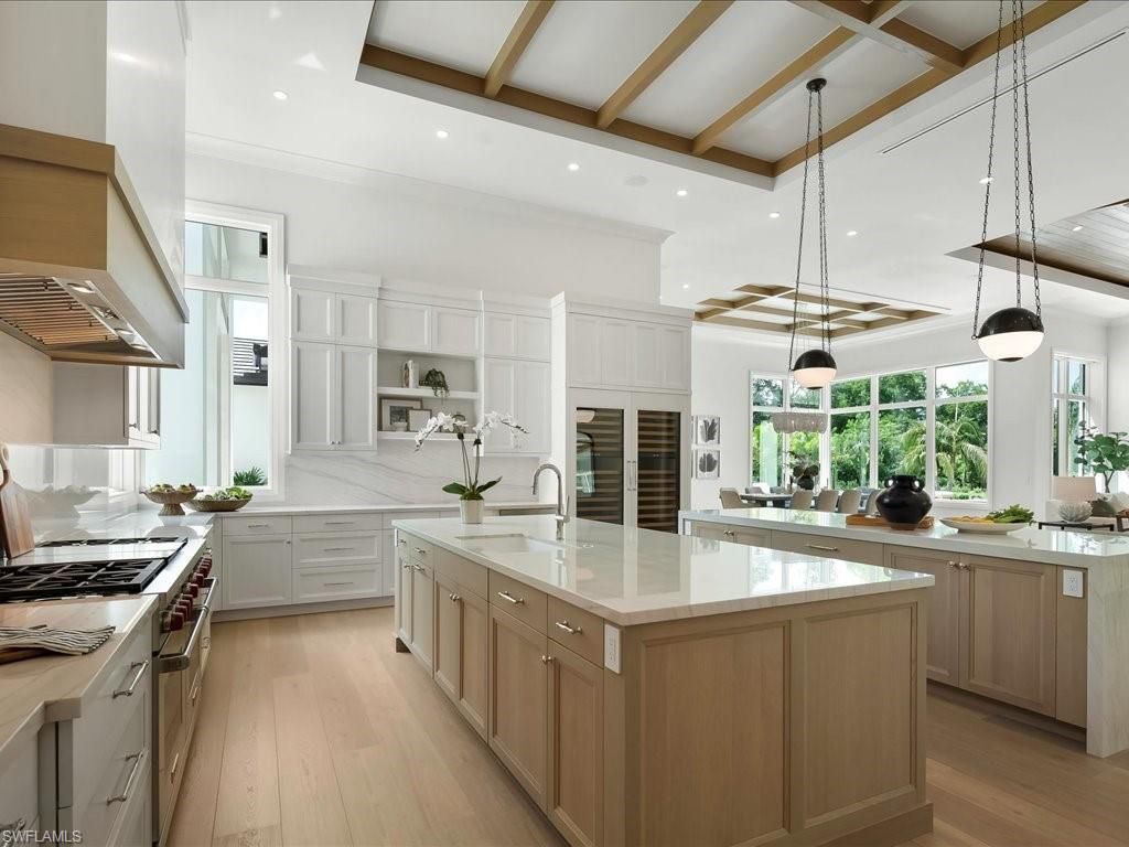 208 Hickory Rd, Naples, FL 34108 Photo