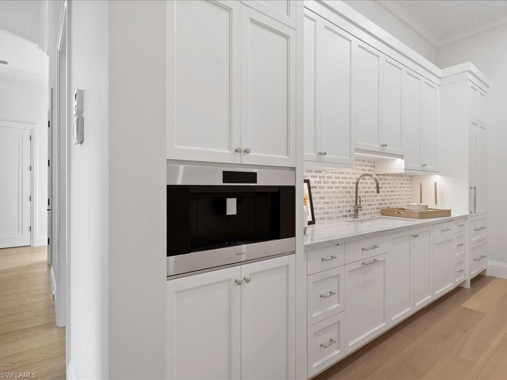 208 Hickory Rd, Naples, FL 34108 Photo