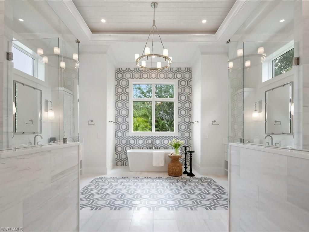 208 Hickory Rd, Naples, FL 34108 Photo