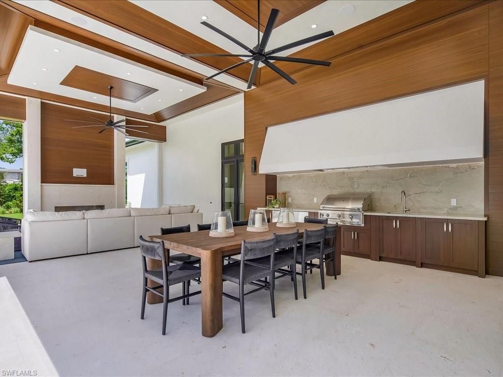 208 Hickory Rd, Naples, FL 34108 Photo