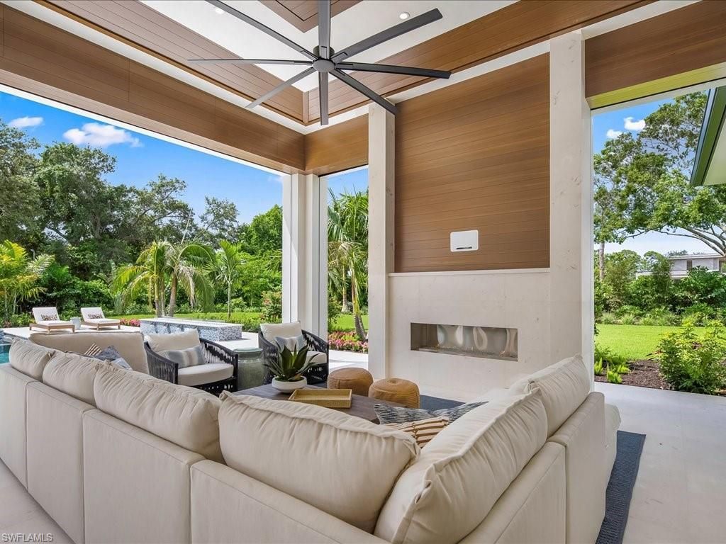 208 Hickory Rd, Naples, FL 34108 Photo