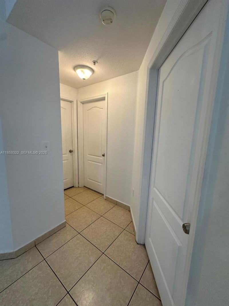 17415 NW 75th Pl, Unit 103, Hialeah, FL 33015 Photo