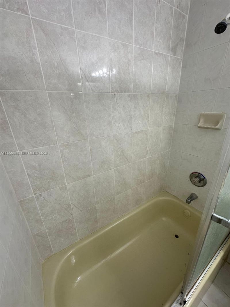 17415 NW 75th Pl, Unit 103, Hialeah, FL 33015 Photo