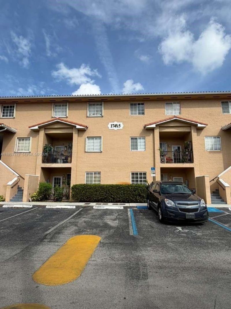 17415 NW 75th Pl, Unit 103, Hialeah, FL 33015 Photo