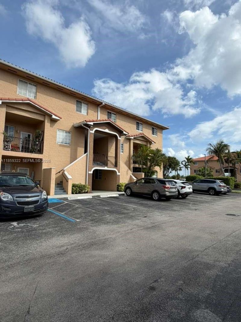 17415 NW 75th Pl, Unit 103, Hialeah, FL 33015 Photo